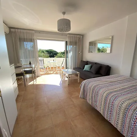 Estudio Con Piscina Junto A La Playa De Canas Marbella